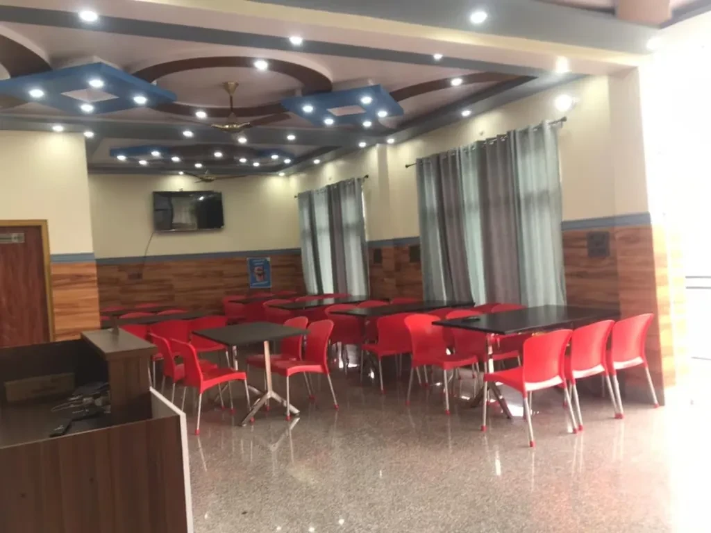 Hotel 7 Oaks Barkot [Restaurant]