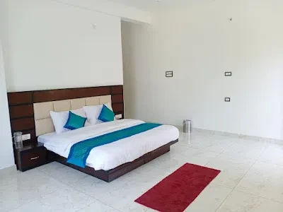 Hotel Viraj Barkot [King Bed Room]