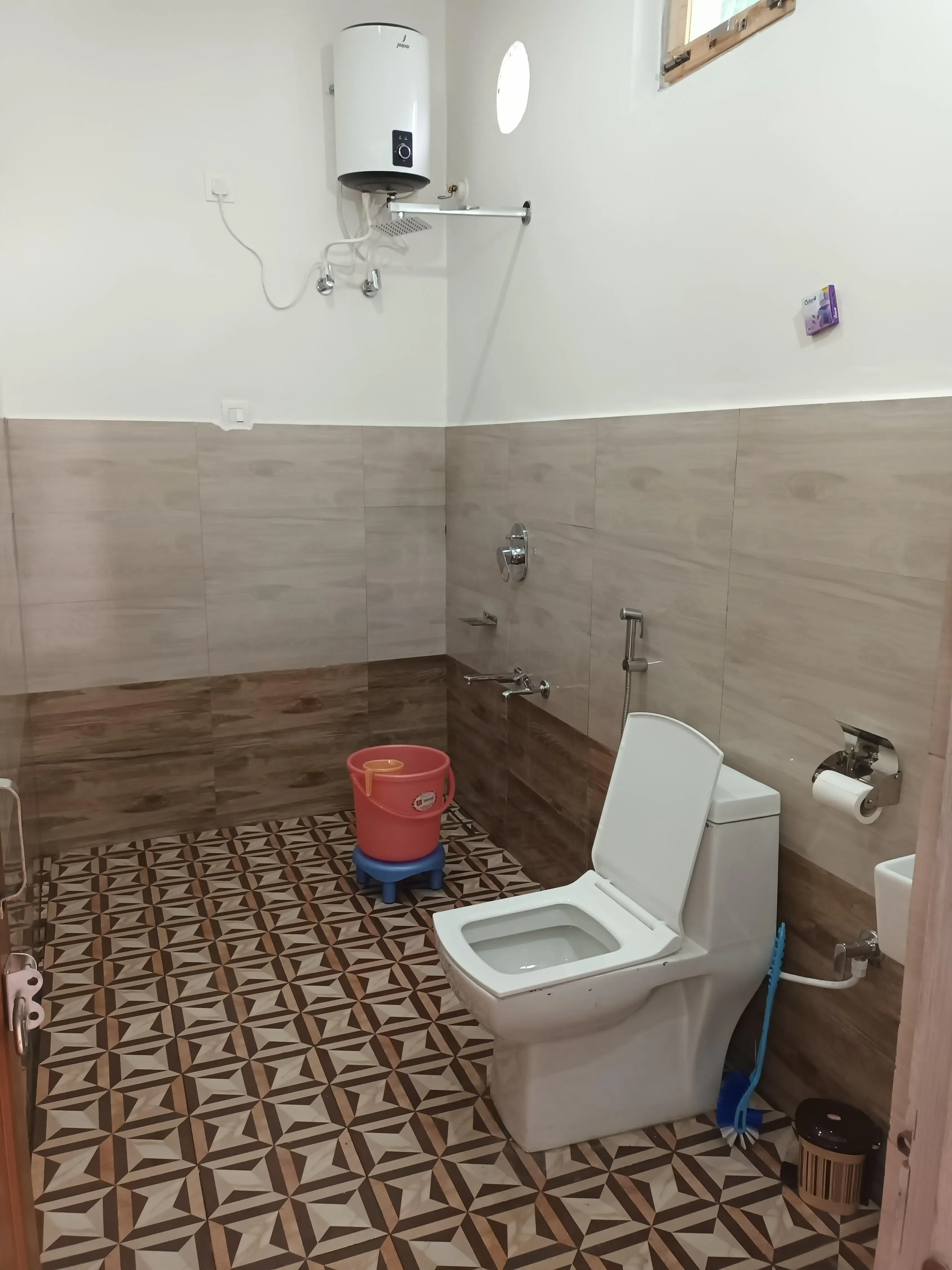 Mountain Bird Resort Barkot [Attached Bathroom]